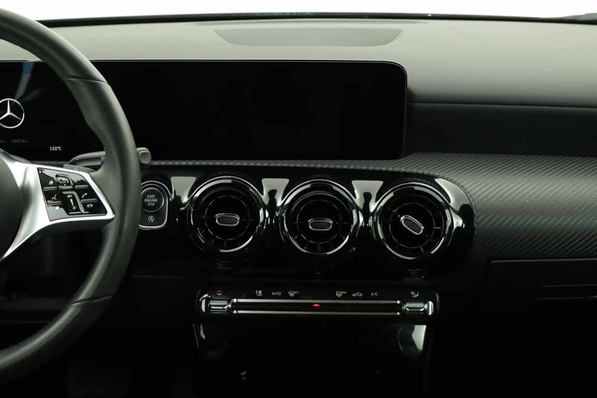 mercedes-benz-classe-a-2025-gasolina-1332cc