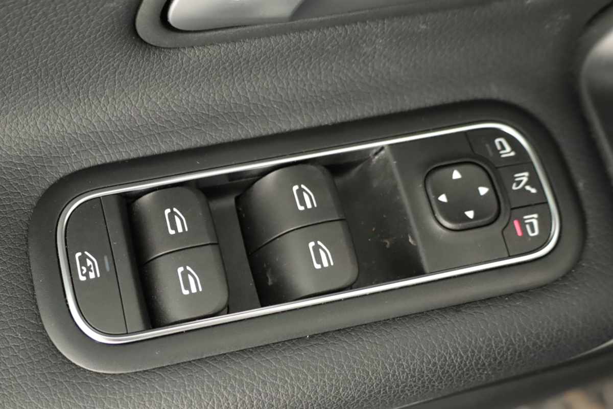 mercedes-benz-classe-a-2025-gasolina-1332cc