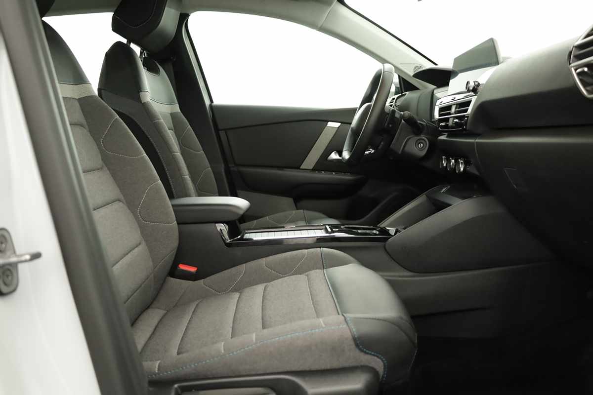 citroen-c4-2024-gasolina-1199cc