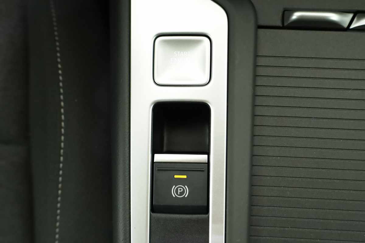 volkswagen-passat-variant-2025-hibrido-a-gasolina-1498cc