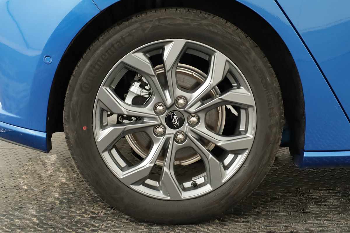 ford-focus-2025-gasolina-998cc