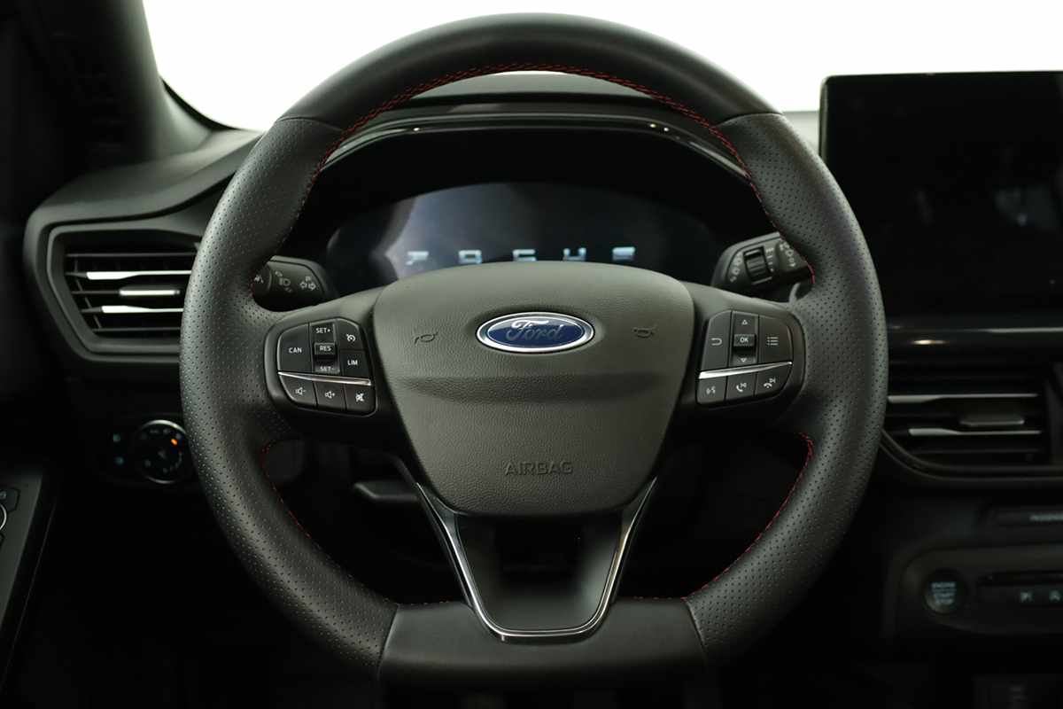 ford-focus-2025-gasolina-998cc