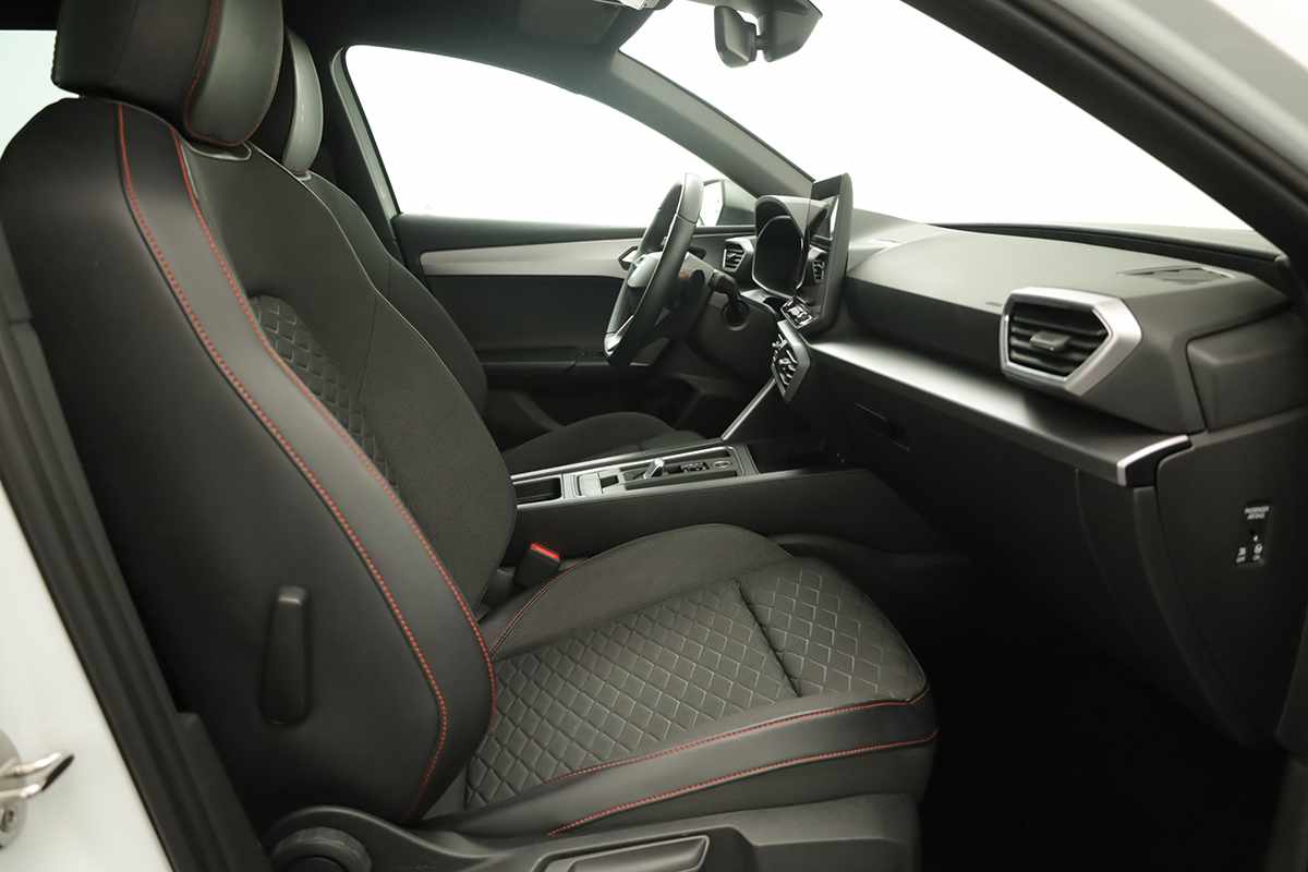 seat-leon-st-2025-hibrido-a-gasolina-1498cc