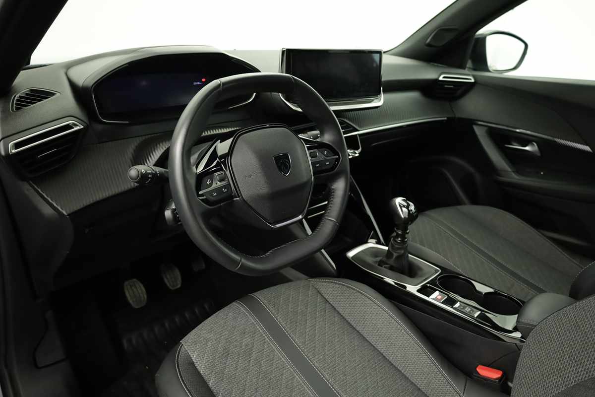 peugeot-2008-2024-gasolina-1199cc