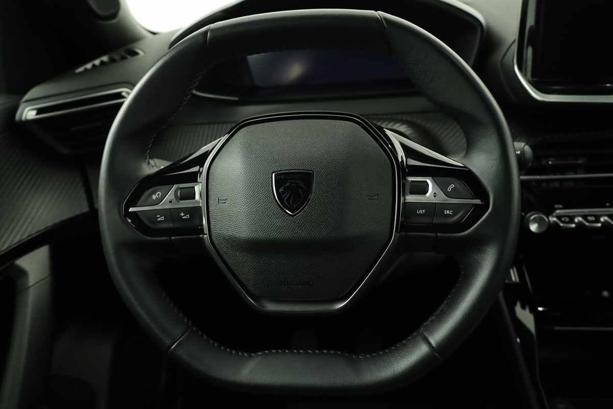 peugeot-2008-2024-gasolina-1199cc