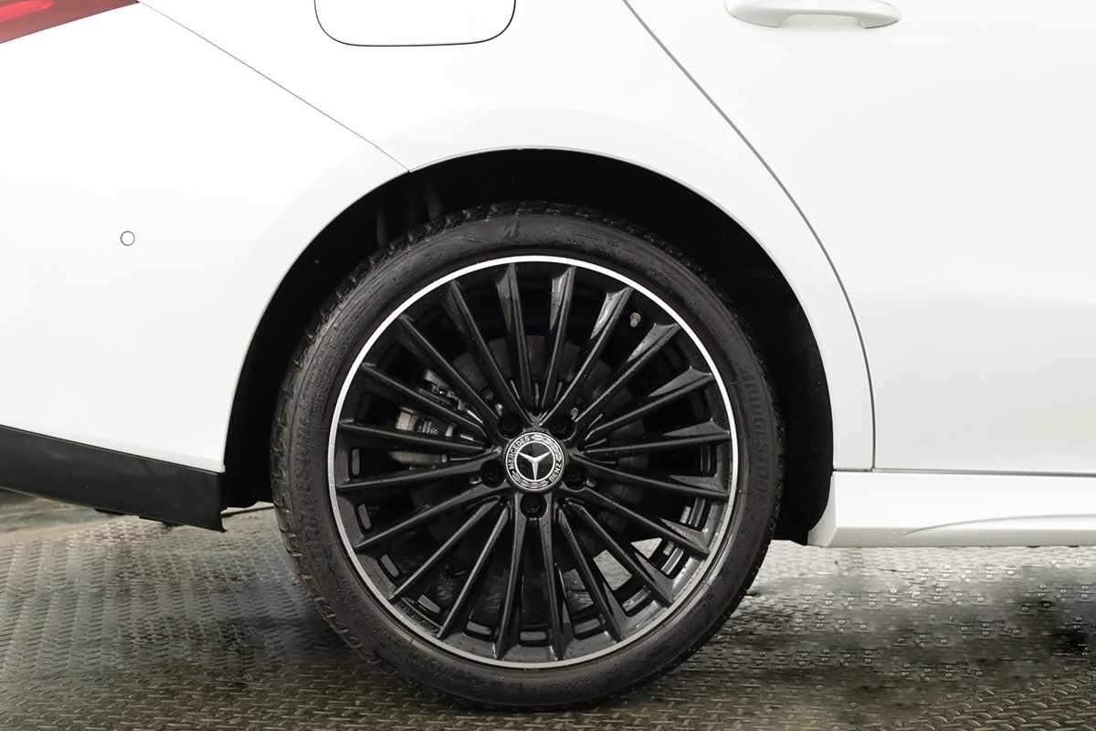 mercedes-benz-cla-2024-hibrido-a-gasolina-1332cc