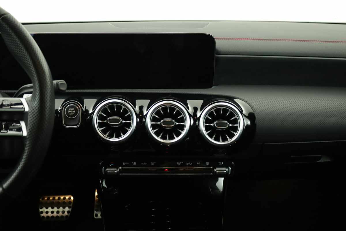 mercedes-benz-cla-2024-hibrido-a-gasolina-1332cc