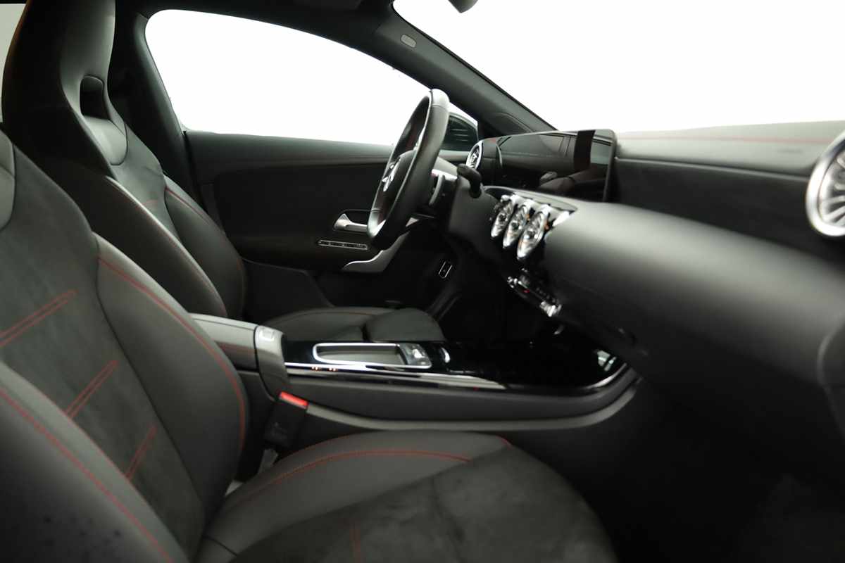 mercedes-benz-cla-2024-hibrido-a-gasolina-1332cc