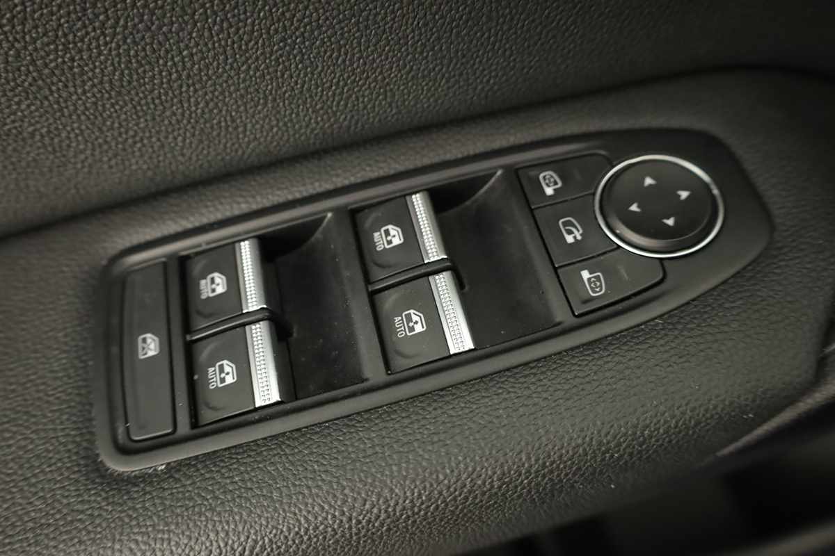 renault-captur-2023-gpl-999cc