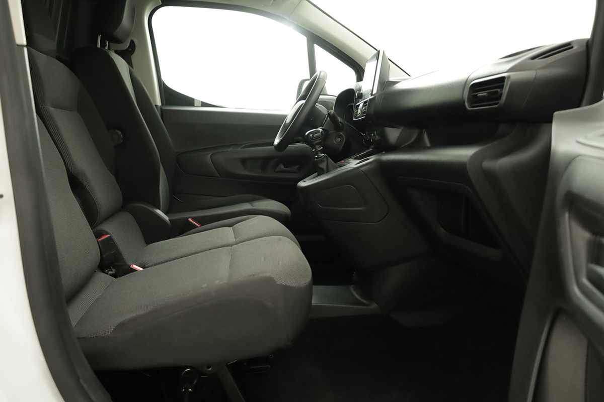 citroen-berlingo-2023-diesel-1499cc