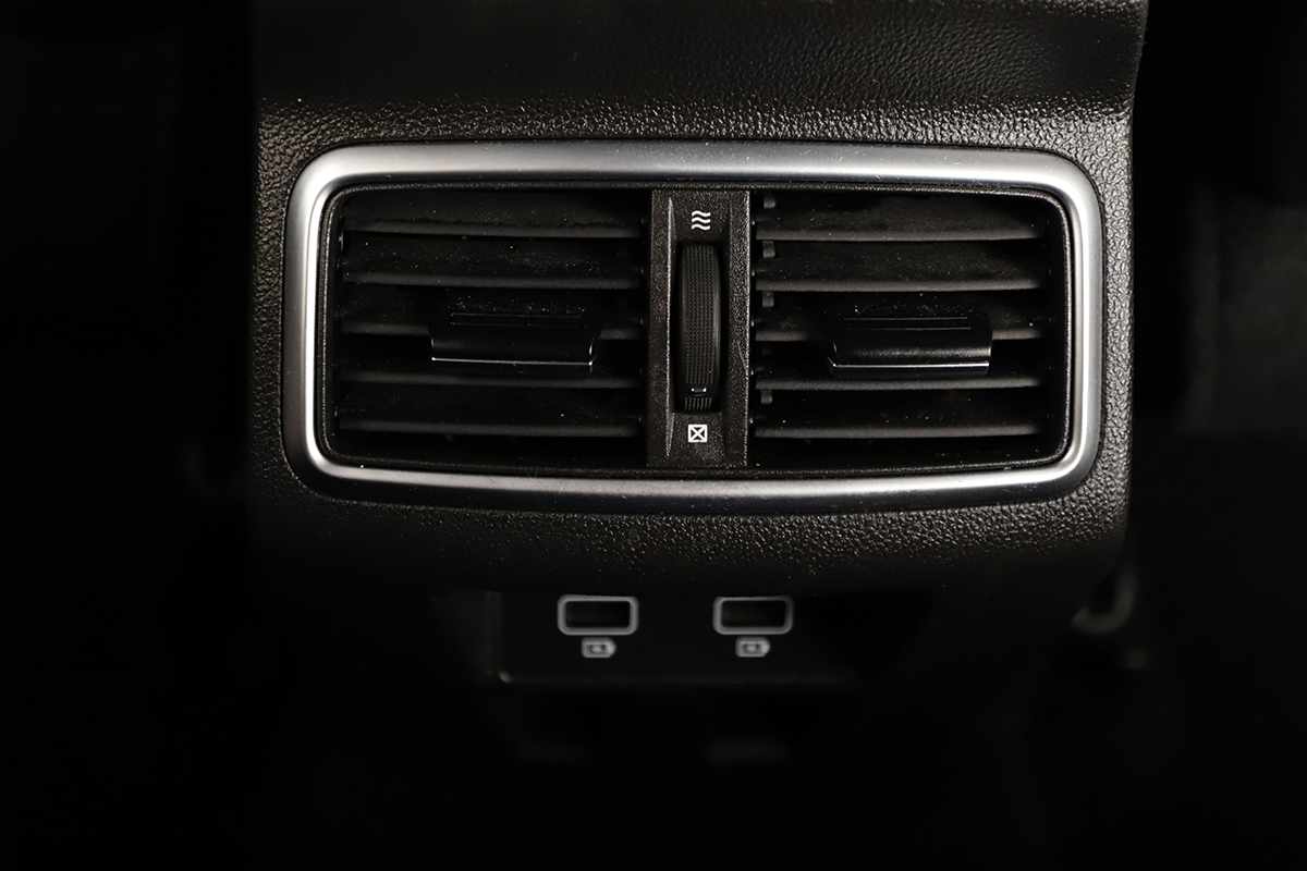 renault-megane-sport-tourer-2021-diesel-1461cc