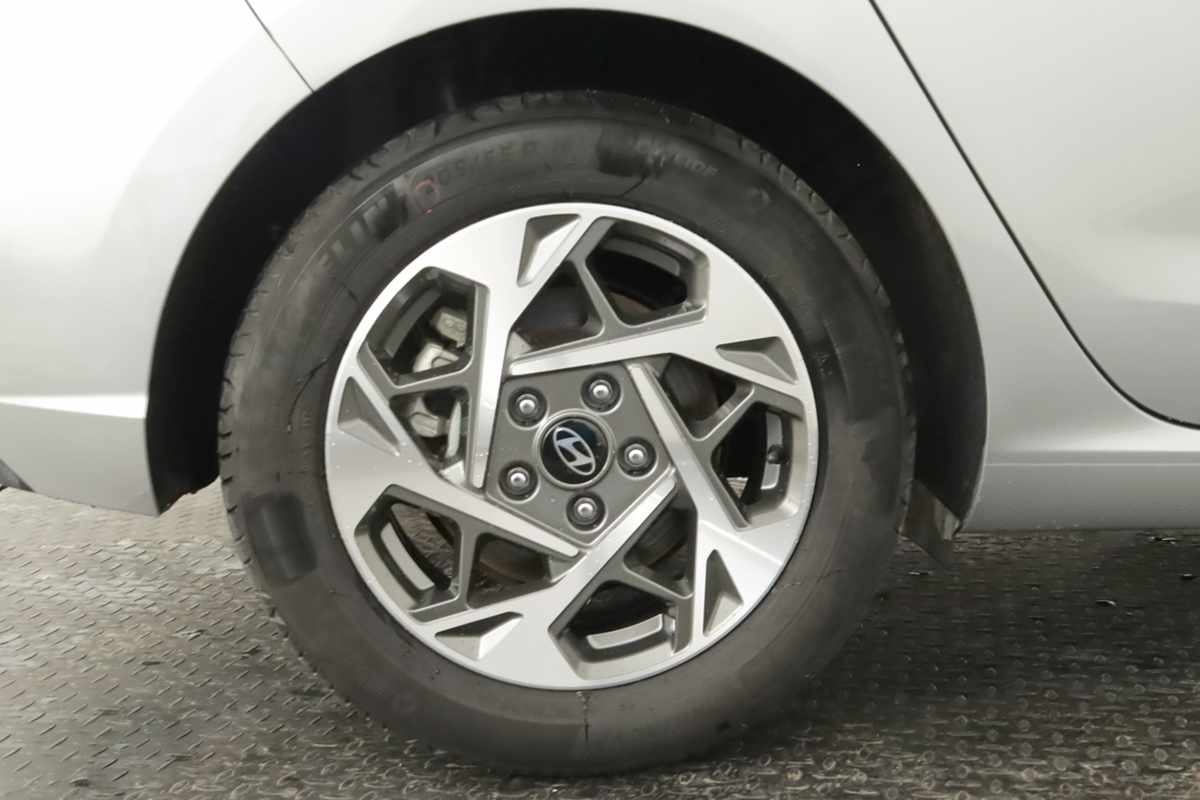 hyundai-i30-2025-gasolina-998cc