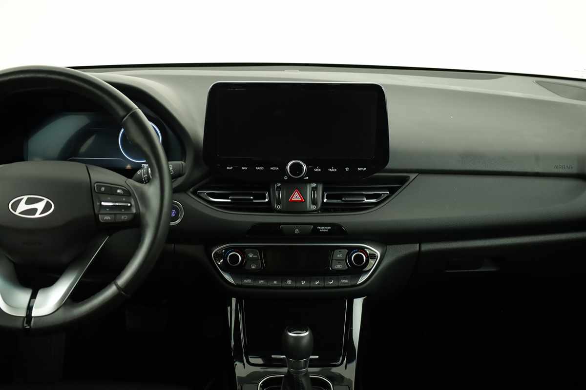 hyundai-i30-2025-gasolina-998cc