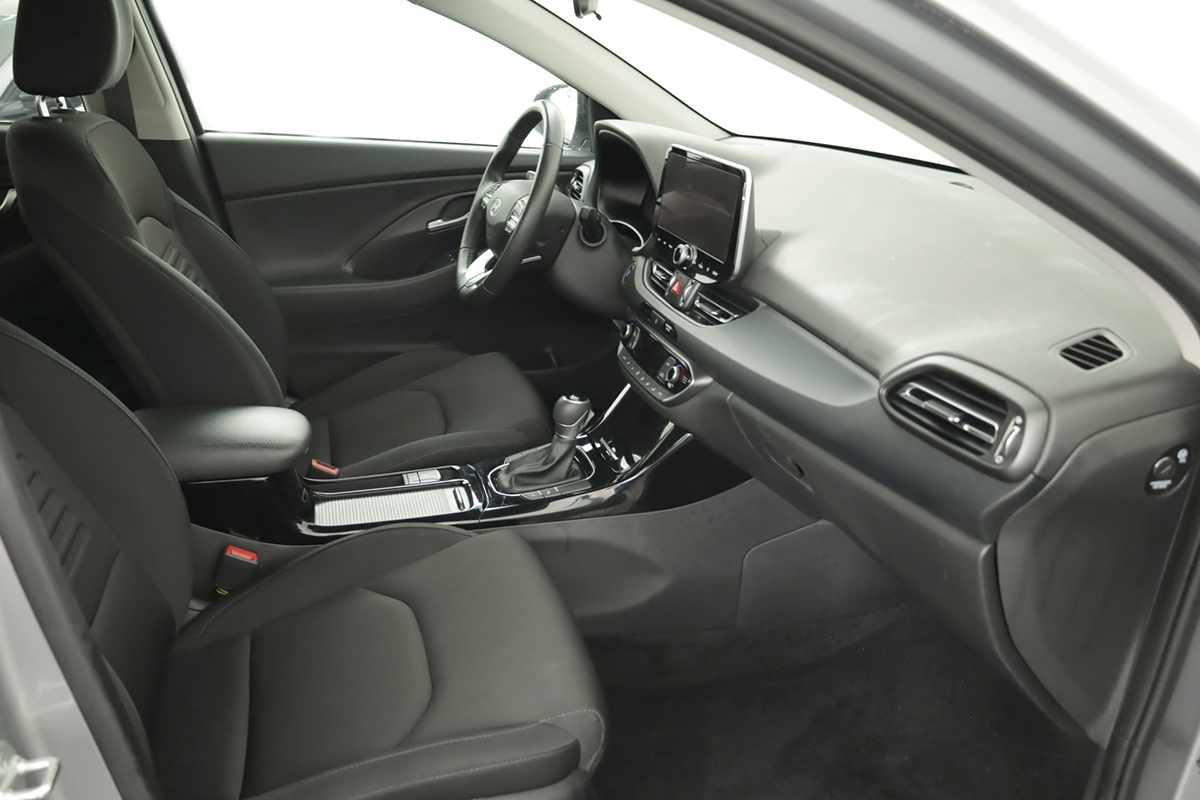hyundai-i30-2025-gasolina-998cc