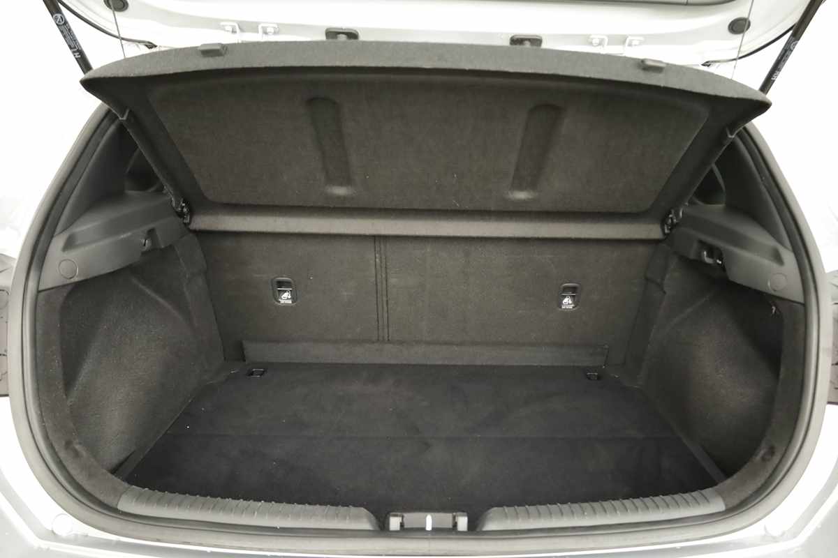 hyundai-i30-2025-gasolina-998cc