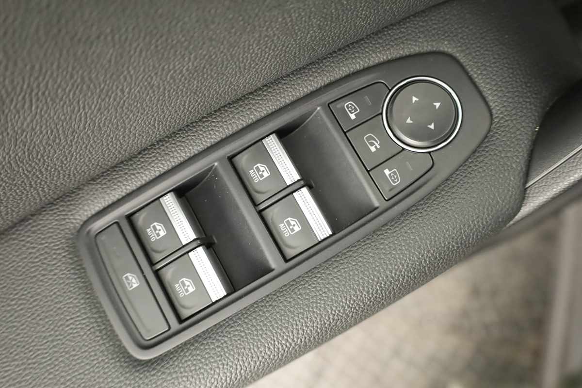 renault-captur-2024-gasolina-999cc