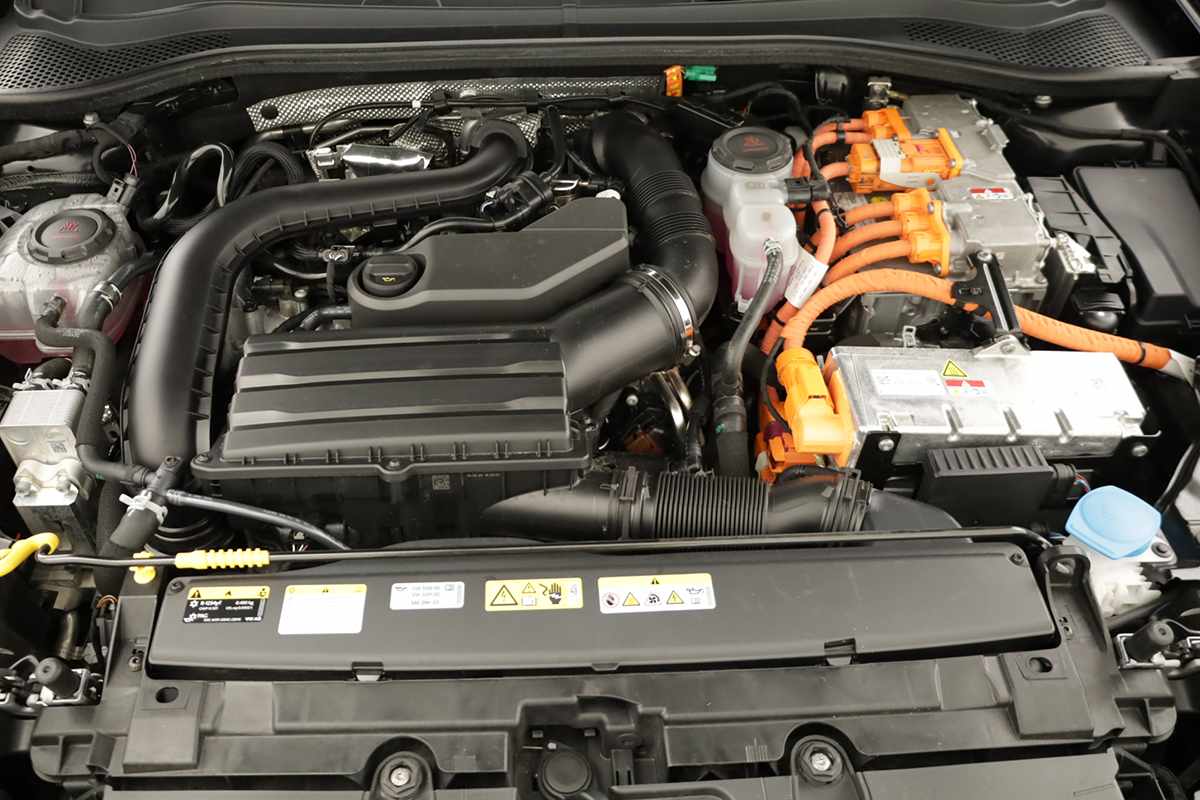 seat-leon-st-2025-hibrido-a-gasolina-1498cc