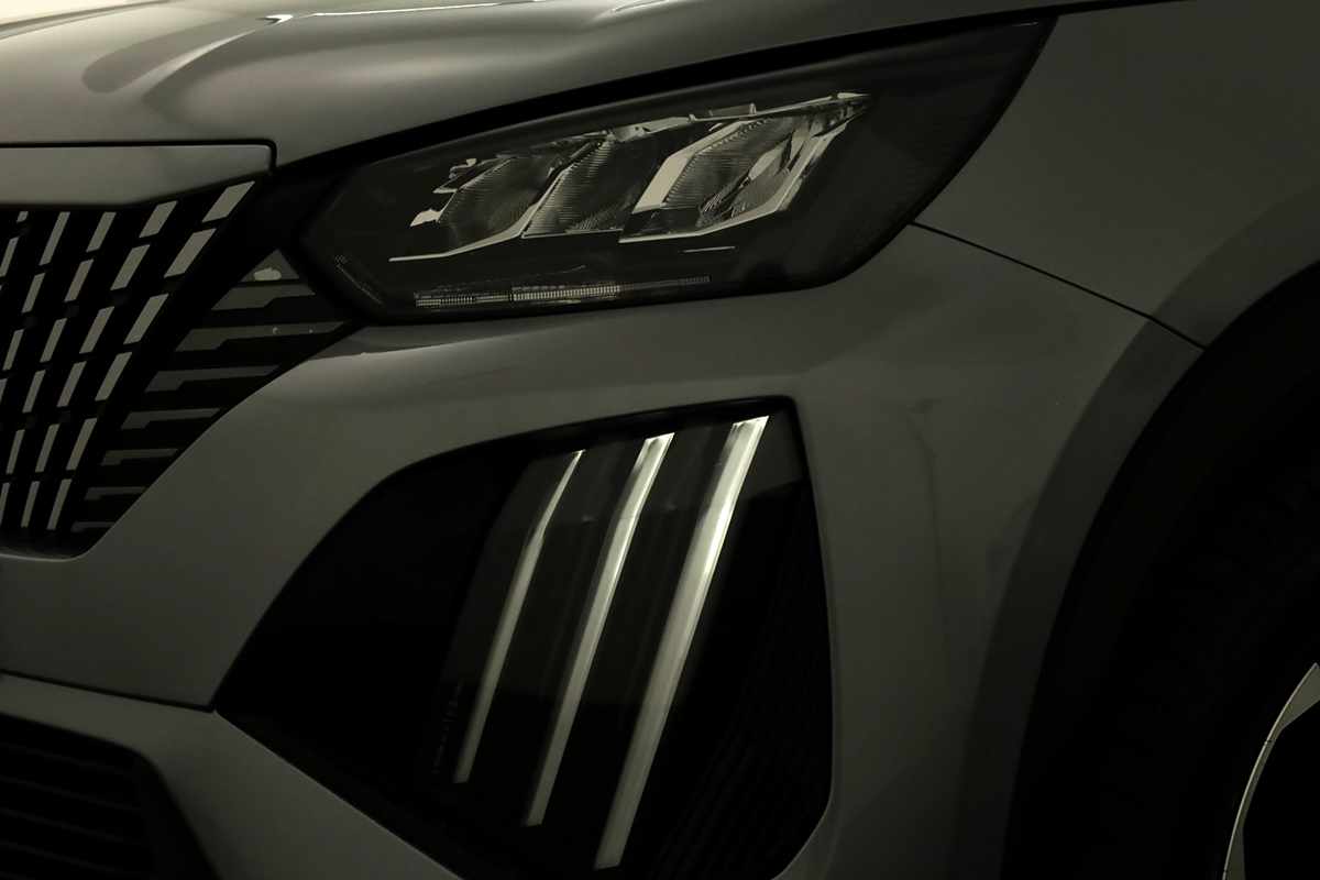 peugeot-2008-2024-gasolina-1199cc