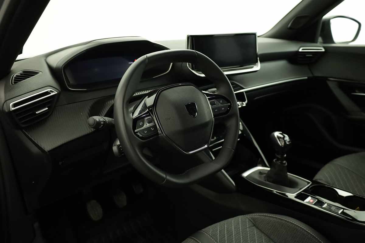 peugeot-2008-2024-gasolina-1199cc