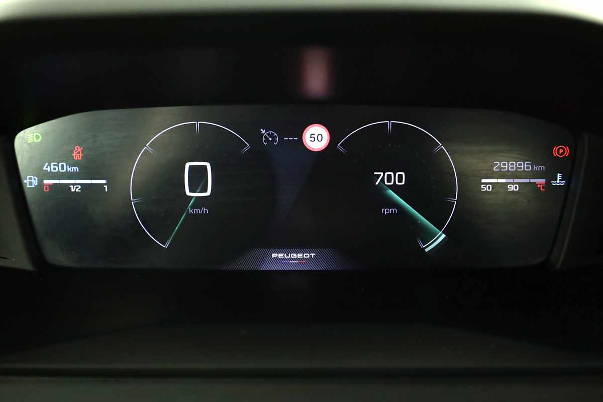 peugeot-2008-2024-gasolina-1199cc