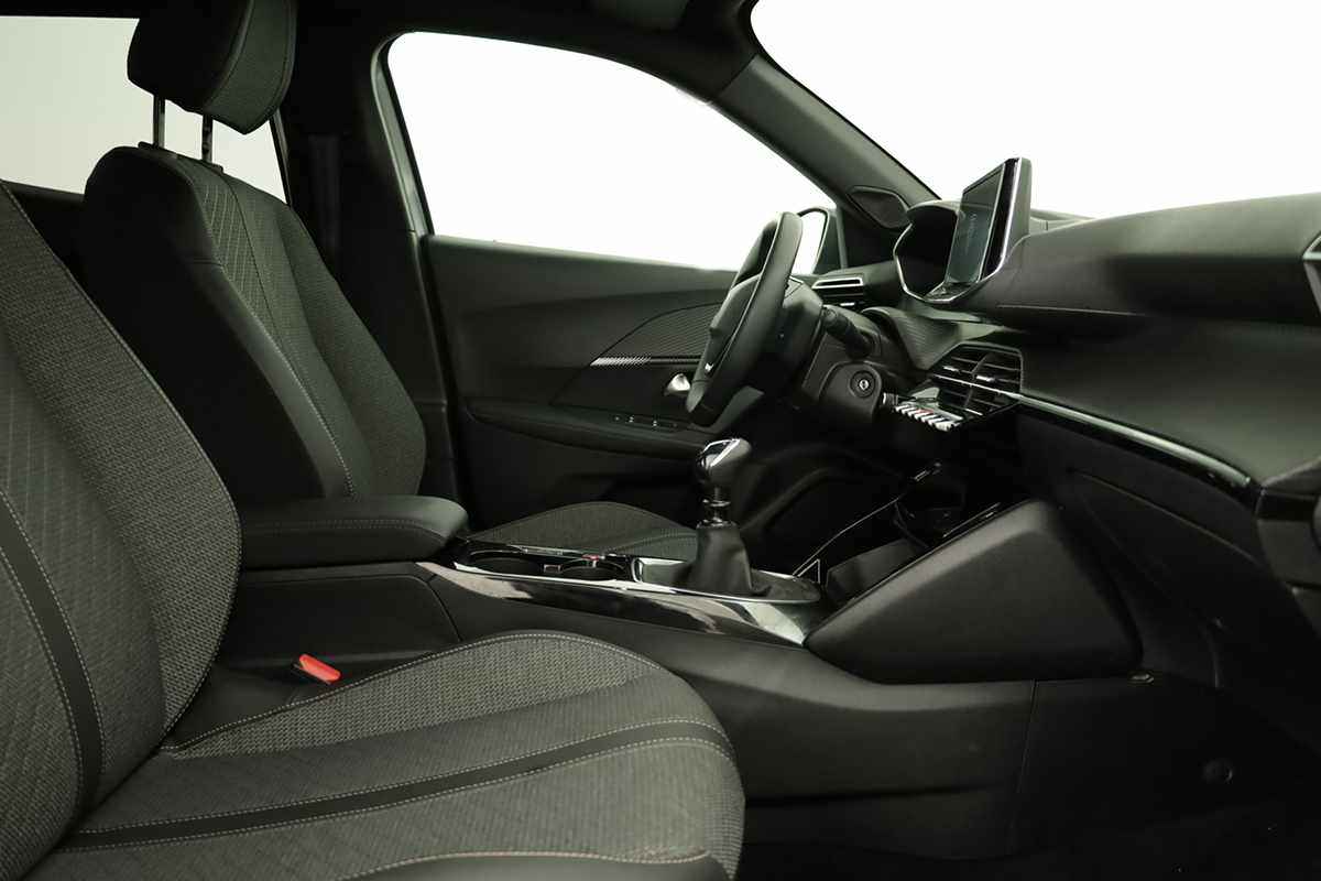peugeot-2008-2024-gasolina-1199cc