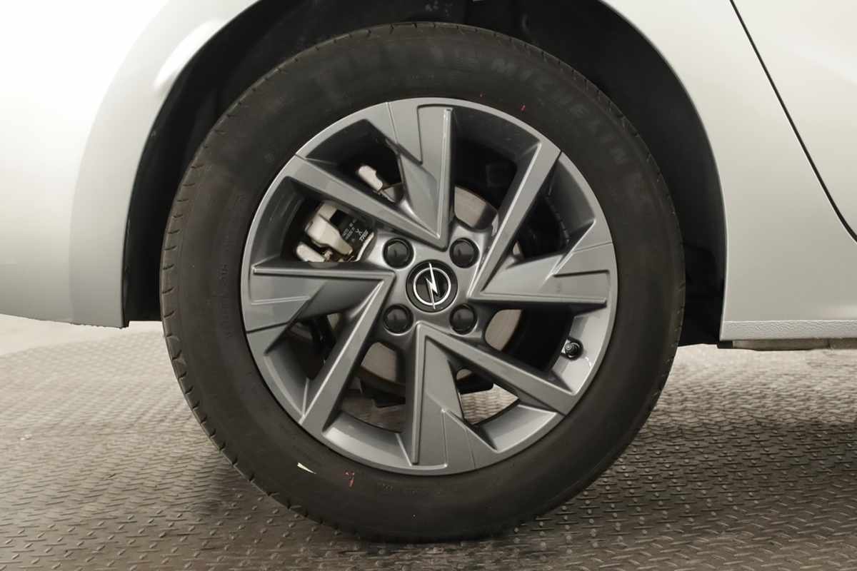 opel-corsa-2025-gasolina-1199cc