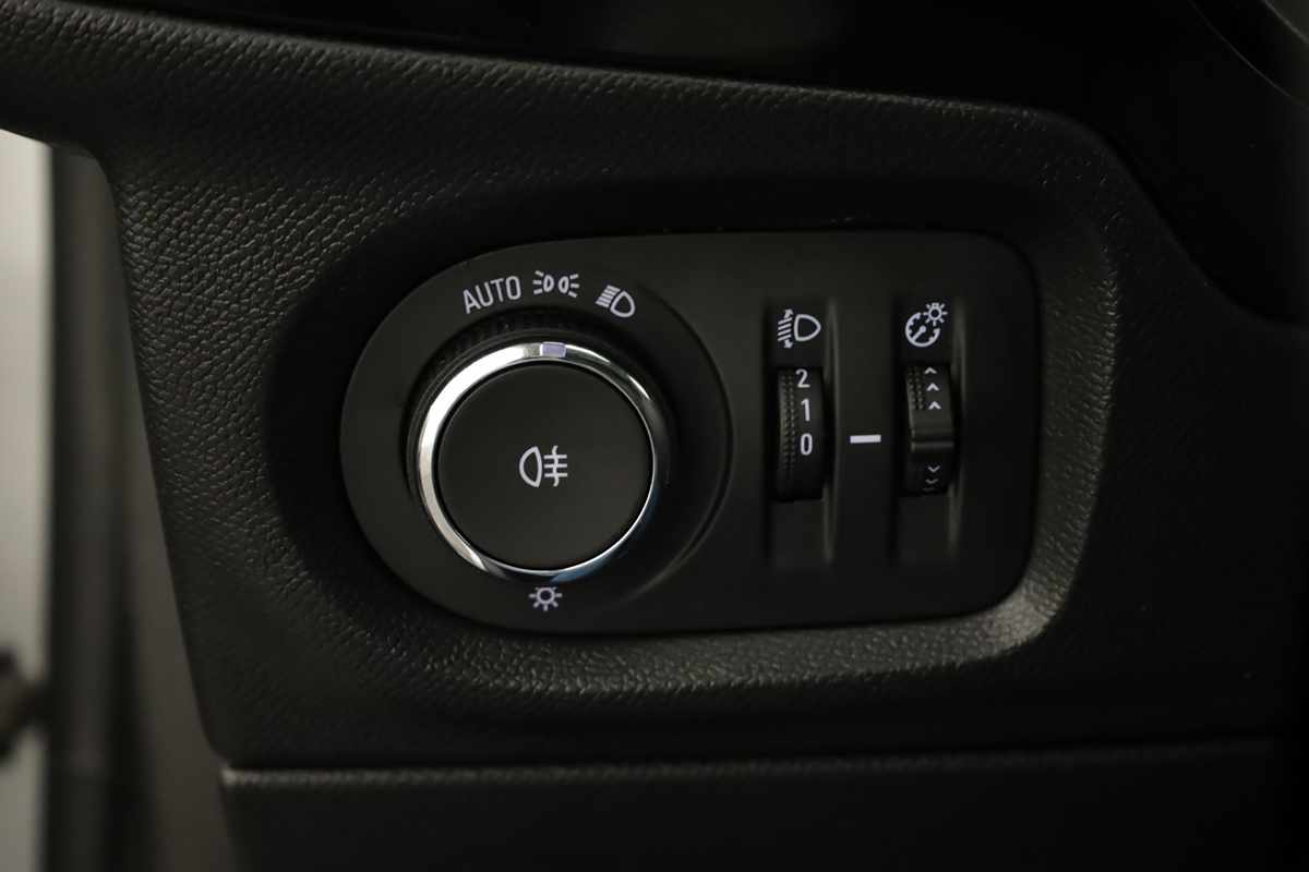 opel-corsa-2025-gasolina-1199cc