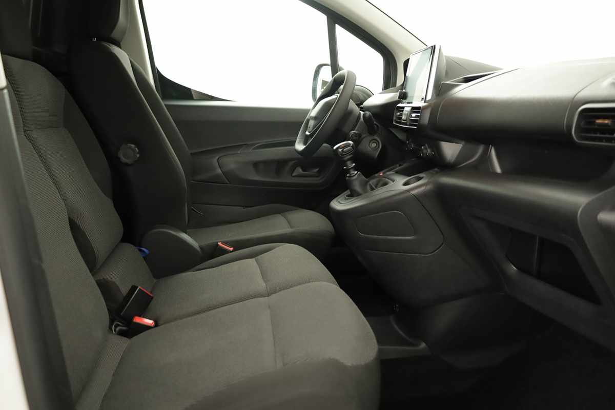 peugeot-partner-2024-diesel-1499cc
