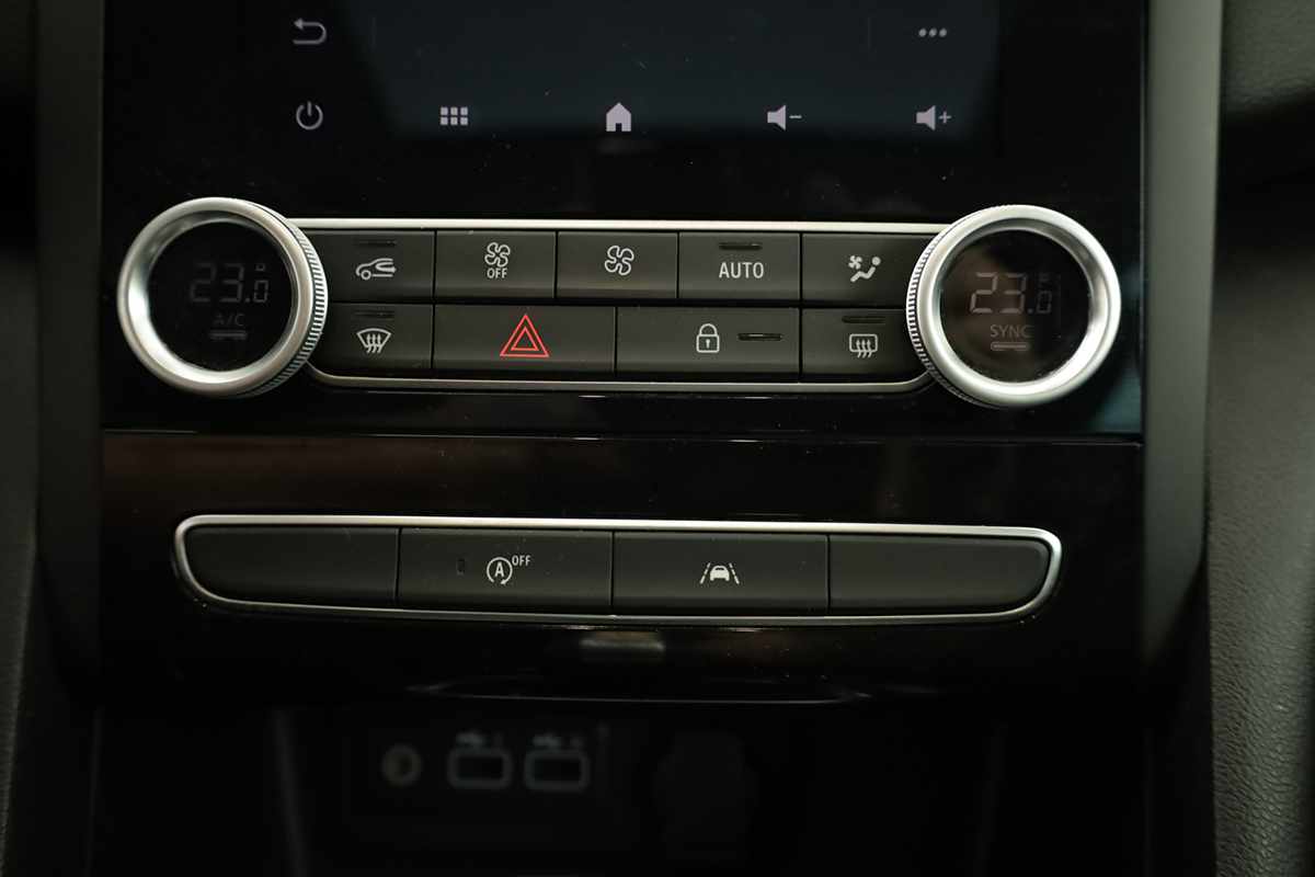 renault-megane-sport-tourer-2024-diesel-1461cc