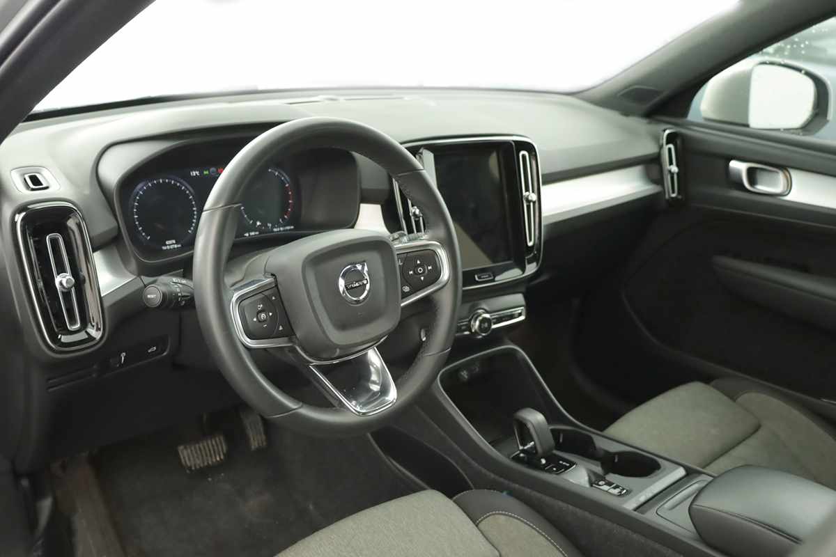 volvo-xc40-2024-gasolina-1477cc