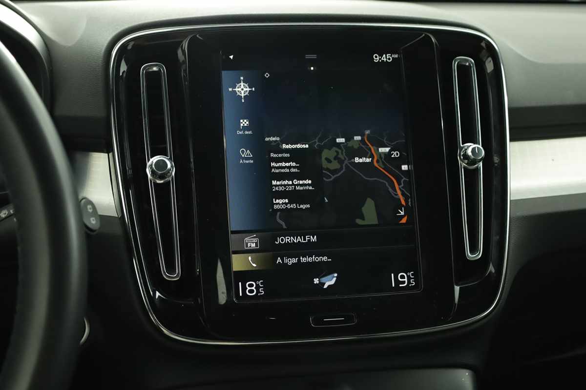 volvo-xc40-2024-gasolina-1477cc