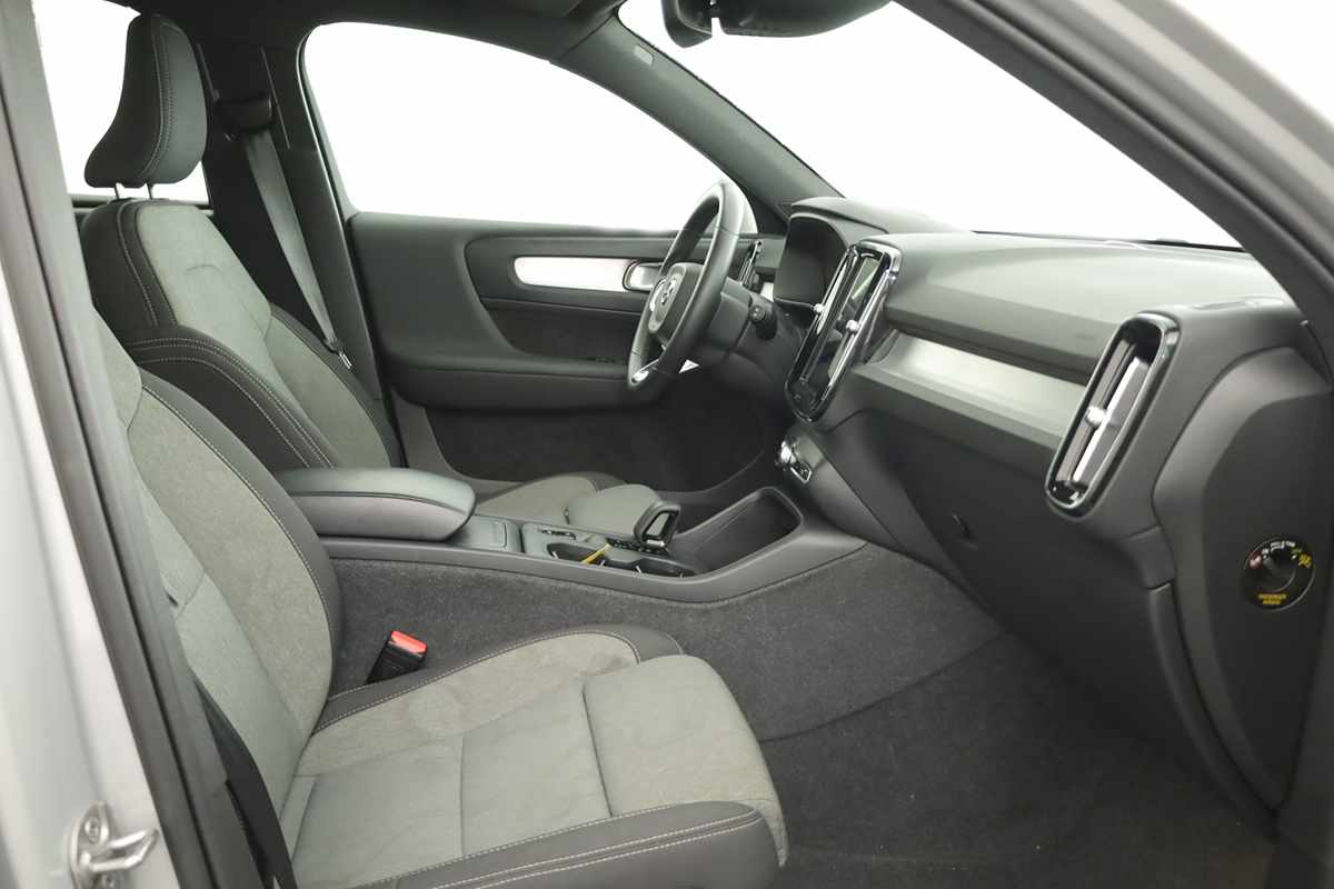 volvo-xc40-2024-gasolina-1477cc
