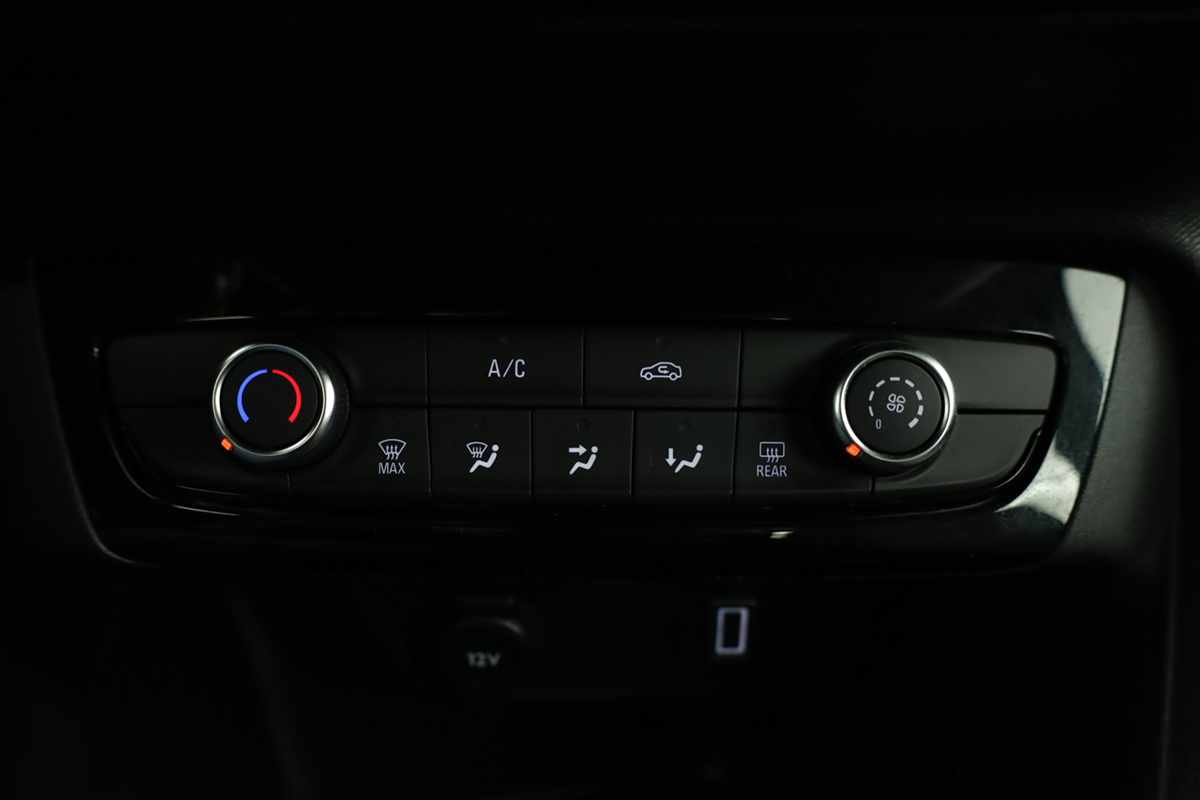 opel-corsa-2025-gasolina-1199cc