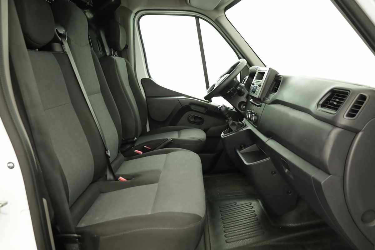 renault-master-2022-diesel-2299cc