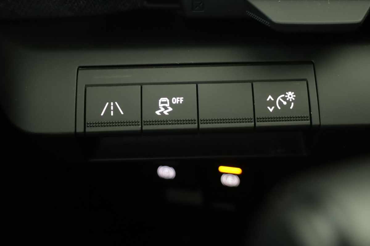 renault-megane-e-tech-2024-eletrico-0cc