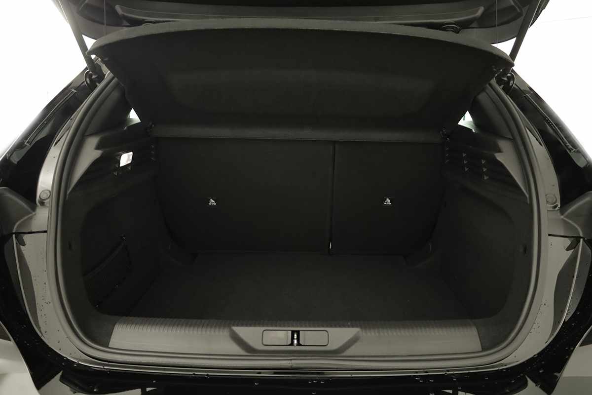 peugeot-308-2024-gasolina-1199cc