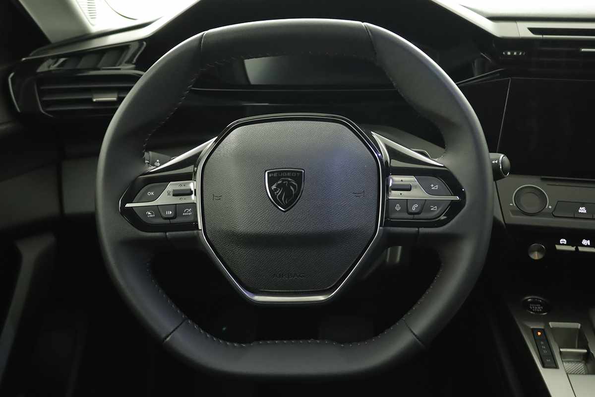 peugeot-308-2024-gasolina-1199cc