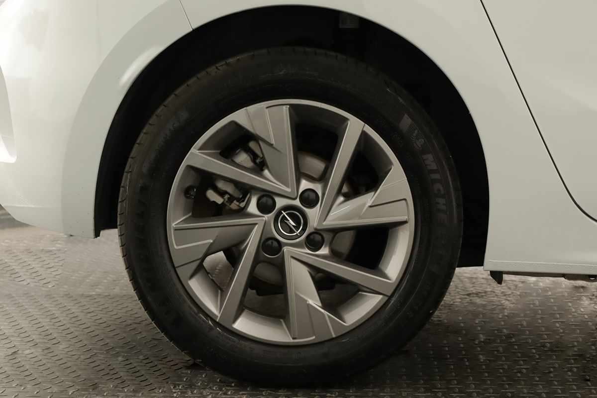 opel-corsa-2025-gasolina-1199cc