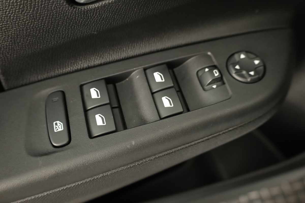 opel-corsa-2025-gasolina-1199cc
