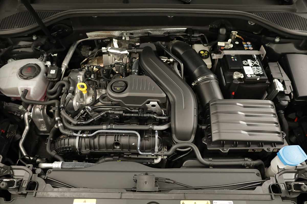 audi-q2-2025-gasolina-1498cc