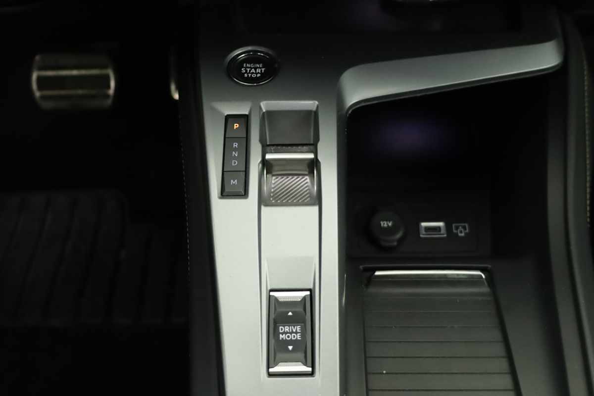 peugeot-308-2024-gasolina-1199cc