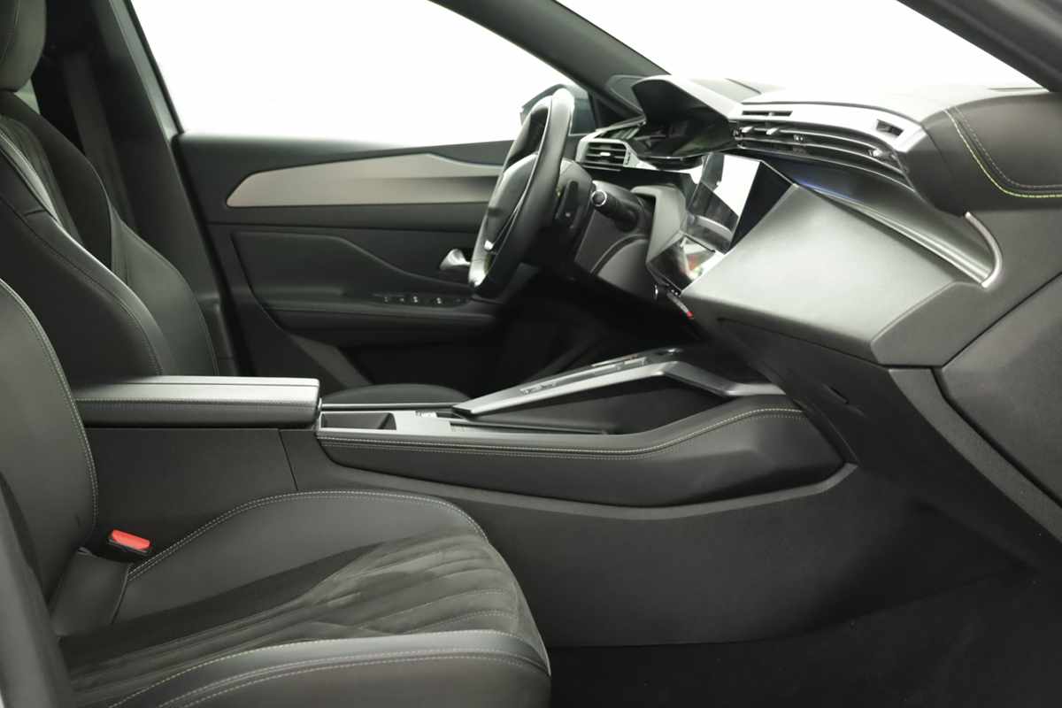 peugeot-308-2024-gasolina-1199cc