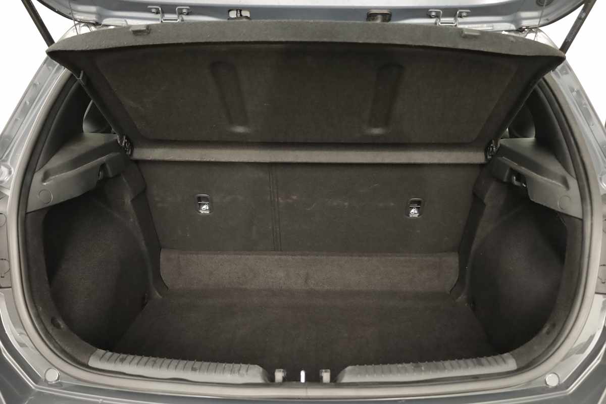 hyundai-i30-2025-gasolina-998cc