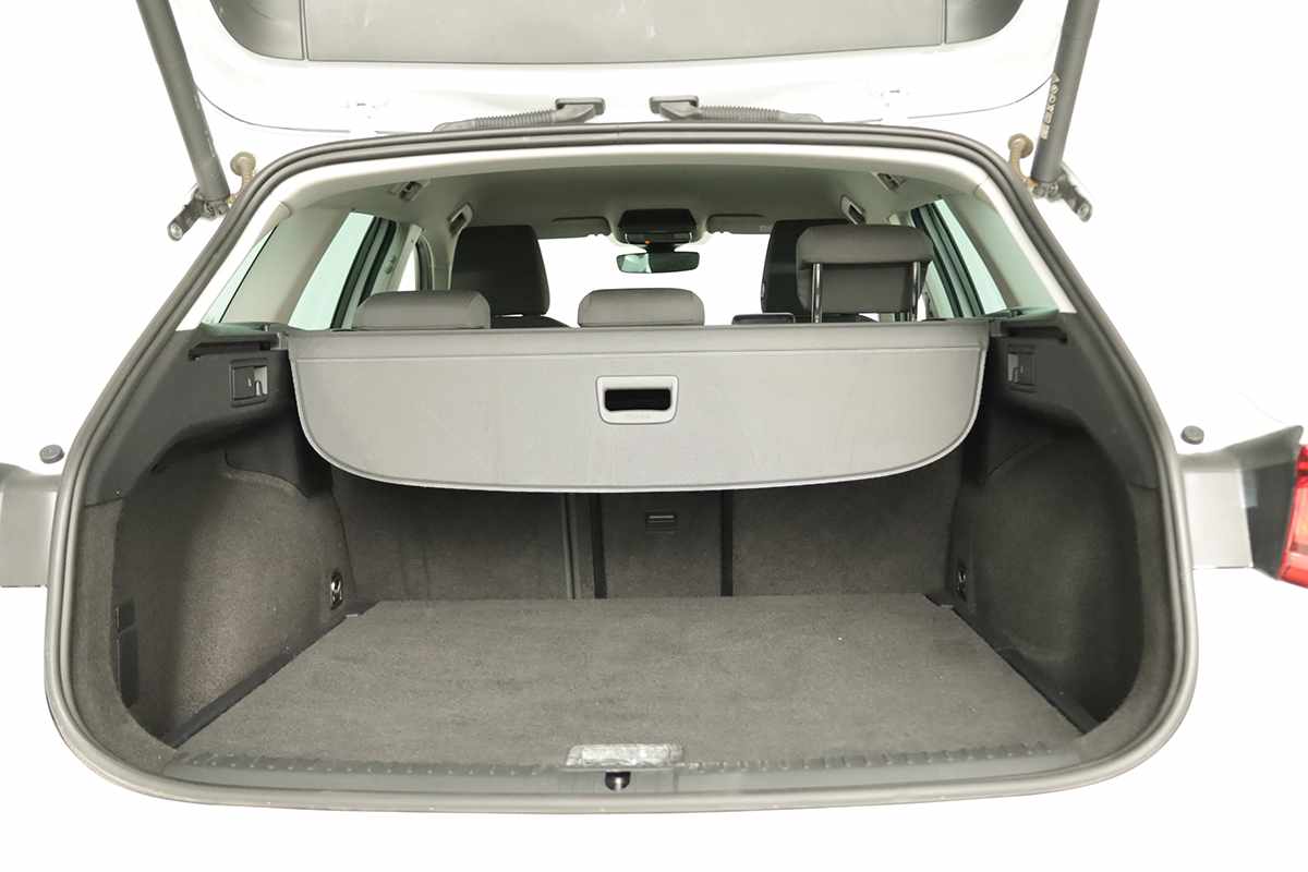 seat-leon-st-2024-gasolina-999cc