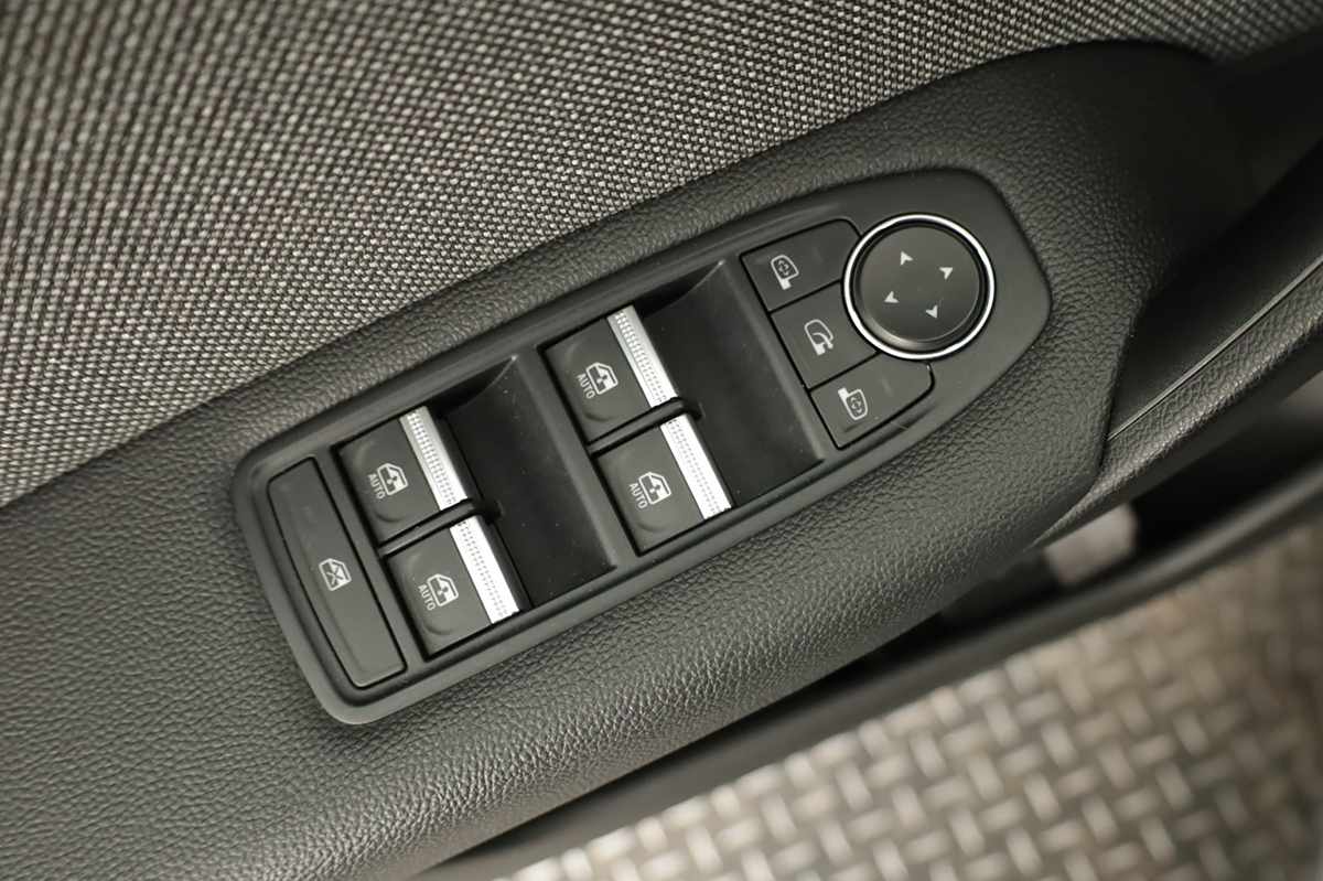 renault-captur-2024-gasolina-999cc
