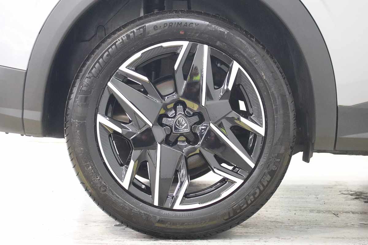 peugeot-3008-2025-gasolina-1199cc