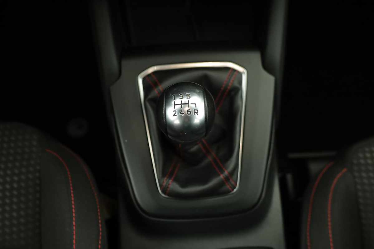 ford-focus-2025-gasolina-998cc