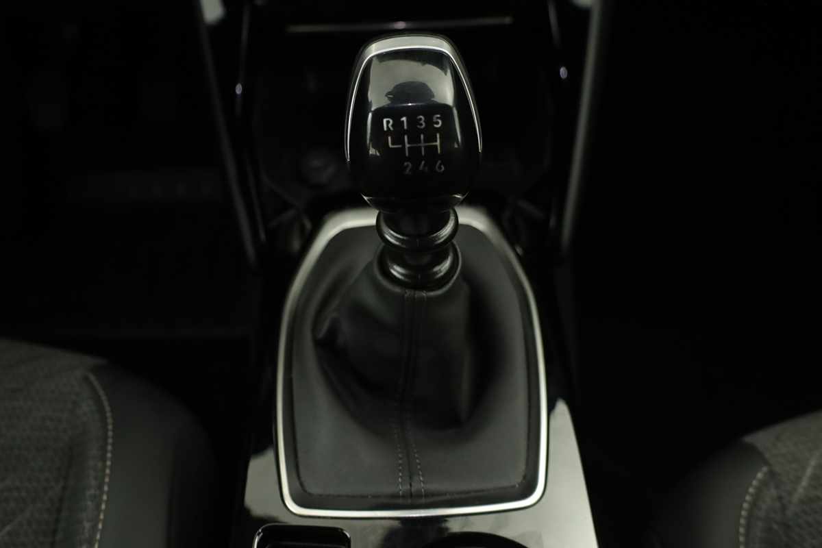 peugeot-2008-2025-gasolina-1199cc