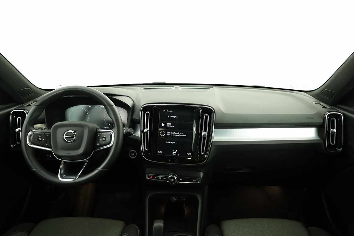 volvo-xc40-2024-gasolina-1477cc