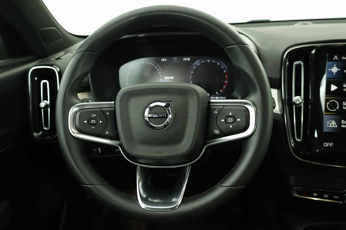 volvo-xc40-2024-gasolina-1477cc